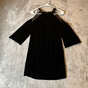 Trina Turk Size 4 Eden Cold Shoulder Drapey Velvet‎ Shift Dress Black